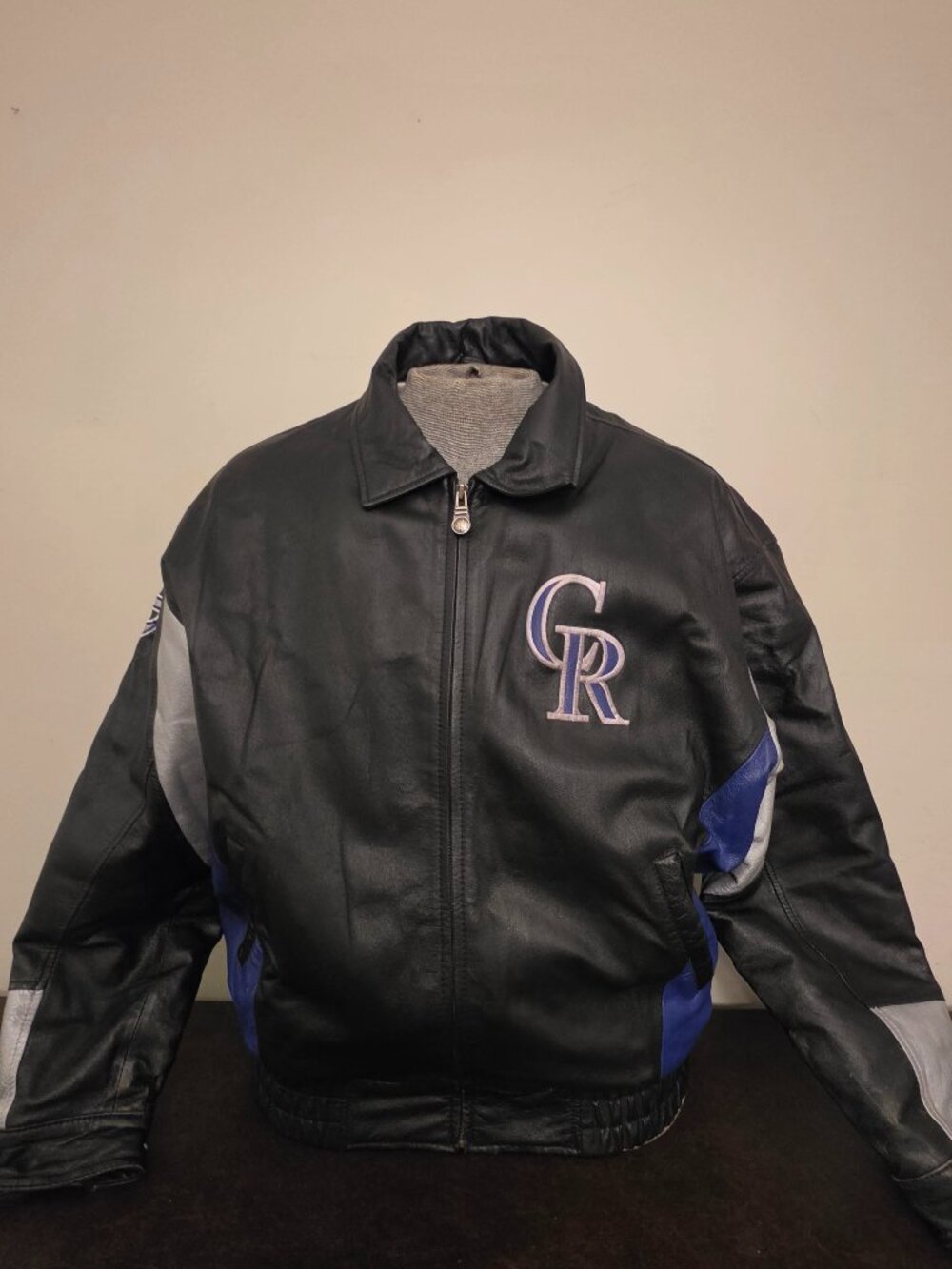 Vintage Genuine Merchandise G111 Colorado Rockies leather jacket (Large)